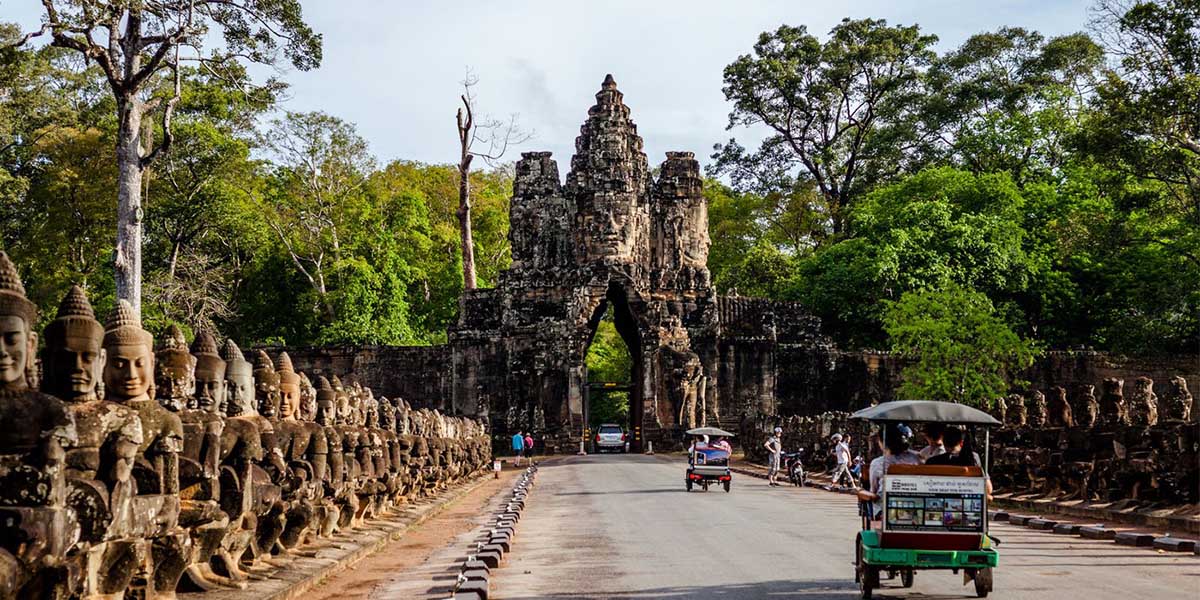 The Southern Main Gate angkor thom